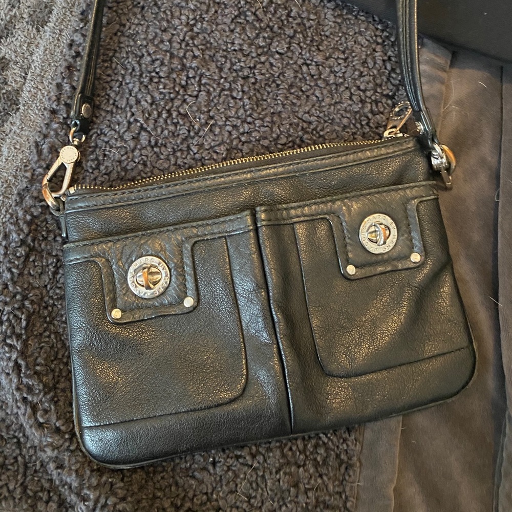 Crossbody bag